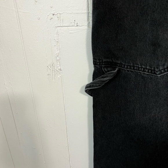 We the free  Major Leagues Mid-Rise Cuffed Jeans Black Wash size 28” - Picture 5 of 13